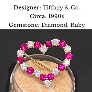 TIFFANY 18k RUBY AND DIAMOND BROOCH, VINTAGE PIECE, NEW CONDITION, STUNNING ❤️